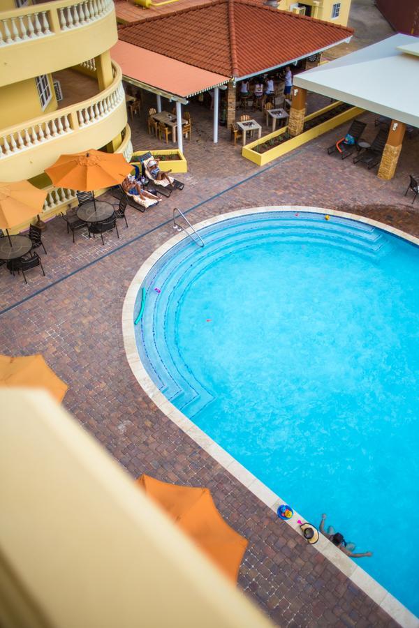 La Quinta Beach Resort Палм Бич Экстерьер фото